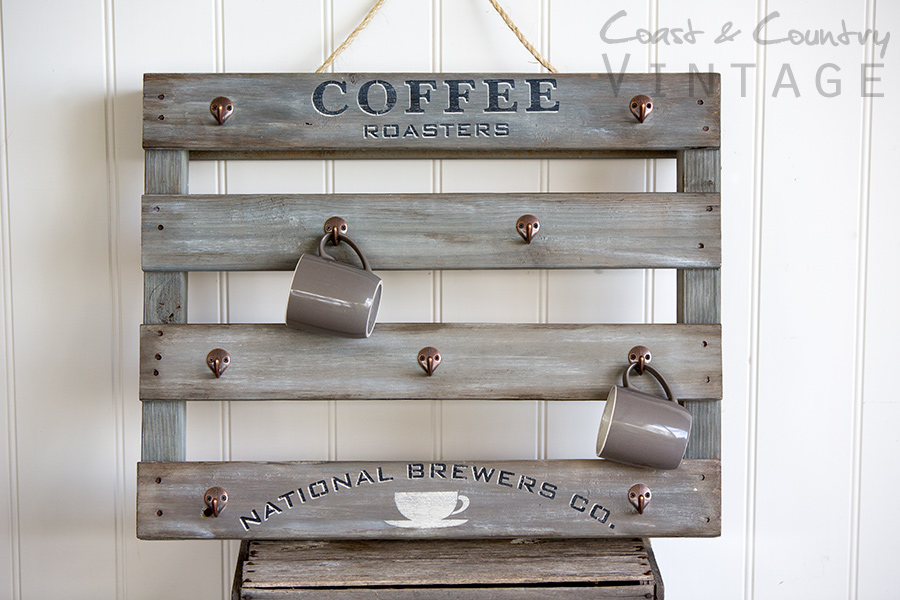 DIY Pallet Coffee Cup Holder